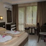 Hotel Family Delta 3*